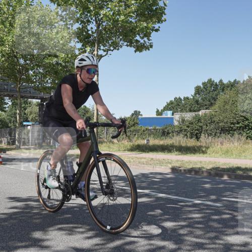 09.08.2026 - GEWOBA Citytriathlon Bremen Michael Burmester http://msf.ph/oto/9953221 09.08.2026 14:16:48 Radfahren 192, 236, 286, 325, 334, 339 meine-sportfotos.de