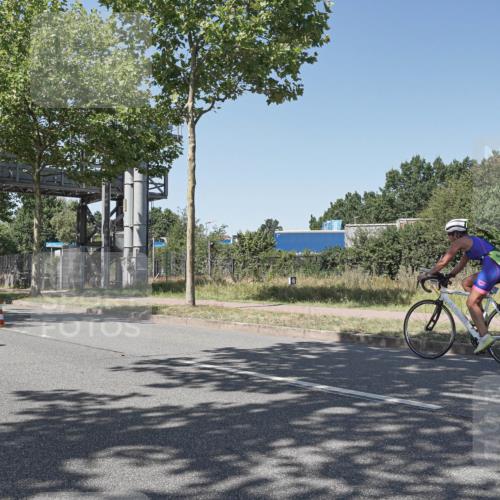 09.08.2026 - GEWOBA Citytriathlon Bremen Michael Burmester http://msf.ph/oto/9953223 09.08.2026 14:16:50 Radfahren 192, 236, 286, 334, 339 meine-sportfotos.de