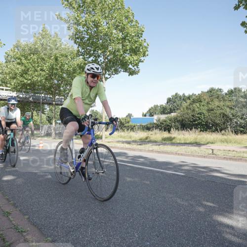 09.08.2026 - GEWOBA Citytriathlon Bremen Michael Burmester http://msf.ph/oto/9953250 09.08.2026 10:40:14 Radfahren 5, 77, 101, 115, 165, 203, 485 meine-sportfotos.de