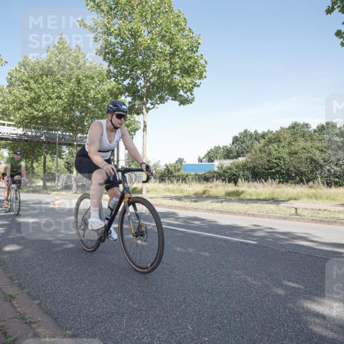 09.08.2026 - GEWOBA Citytriathlon Bremen Michael Burmester http://msf.ph/oto/9953257 09.08.2026 10:40:16 Radfahren 5, 77, 101, 115, 159, 165, 203, 485 meine-sportfotos.de