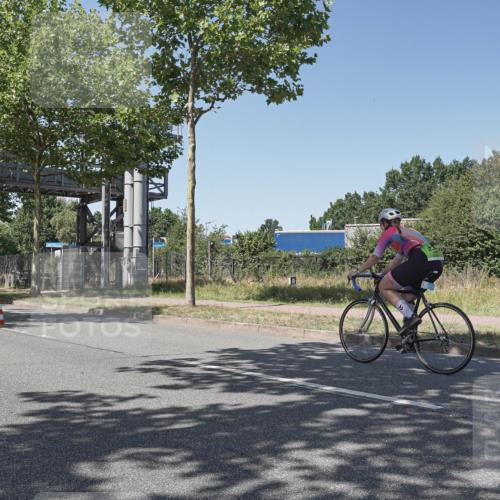 09.08.2026 - GEWOBA Citytriathlon Bremen Michael Burmester http://msf.ph/oto/9953466 09.08.2026 14:18:58 Radfahren 107, 210, 227, 238, 244, 266, 289, 324, 341, 344, 370, 373, 403, 455 meine-sportfotos.de