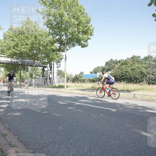 09.08.2026 - GEWOBA Citytriathlon Bremen Michael Burmester http://msf.ph/oto/9953508 09.08.2026 10:46:18 Radfahren 325, 328, 332, 343, 364, 366, 379, 407, 408, 502 meine-sportfotos.de