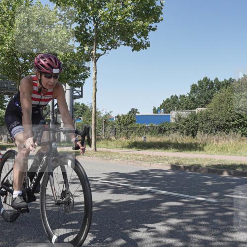 09.08.2026 - GEWOBA Citytriathlon Bremen Michael Burmester http://msf.ph/oto/9953517 09.08.2026 14:19:30 Radfahren 166, 230, 261, 281, 319, 330, 335, 342, 434, 487, 521, 523 meine-sportfotos.de