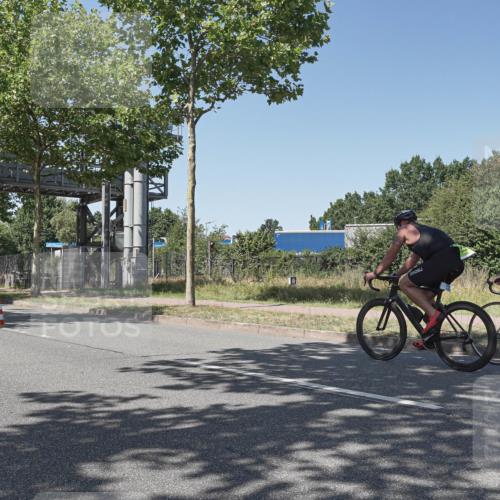 09.08.2026 - GEWOBA Citytriathlon Bremen Michael Burmester http://msf.ph/oto/9953527 09.08.2026 14:19:35 Radfahren 142, 166, 206, 230, 234, 261, 273, 281, 319, 330, 342, 434, 454, 487, 521, 523 meine-sportfotos.de
