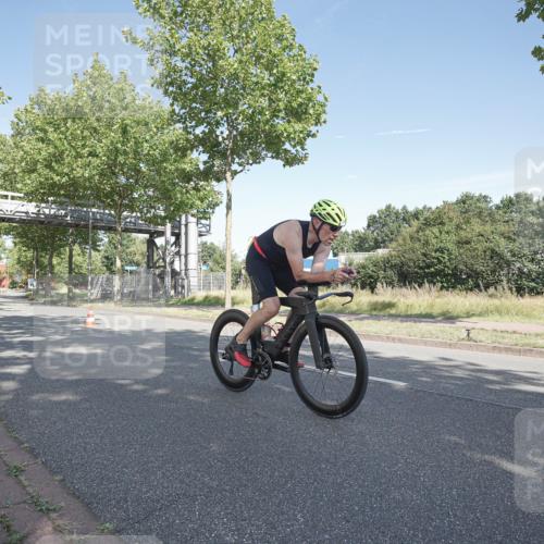 09.08.2026 - GEWOBA Citytriathlon Bremen Michael Burmester http://msf.ph/oto/9953536 09.08.2026 10:46:46 Radfahren 340, 403, 406, 411, 447 meine-sportfotos.de