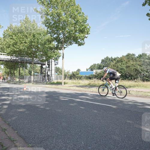 09.08.2026 - GEWOBA Citytriathlon Bremen Michael Burmester http://msf.ph/oto/9953649 09.08.2026 10:48:45 Radfahren 213, 289, 394, 405, 472 meine-sportfotos.de