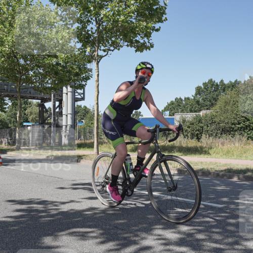 09.08.2026 - GEWOBA Citytriathlon Bremen Michael Burmester http://msf.ph/oto/9953676 09.08.2026 14:21:06 Radfahren 30, 214, 231, 252, 255, 268, 409, 479, 515 meine-sportfotos.de