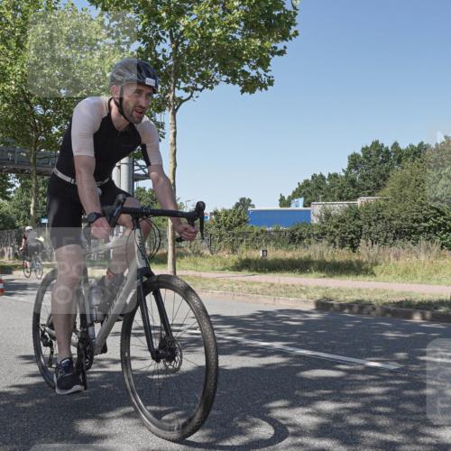09.08.2026 - GEWOBA Citytriathlon Bremen Michael Burmester http://msf.ph/oto/9953693 09.08.2026 14:21:21 Radfahren 167, 299, 348, 388, 405, 412, 421, 422, 428, 440, 493 meine-sportfotos.de