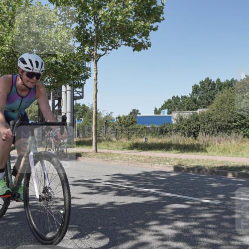 09.08.2026 - GEWOBA Citytriathlon Bremen Michael Burmester http://msf.ph/oto/9953697 09.08.2026 14:21:22 Radfahren 167, 299, 348, 388, 405, 412, 421, 422, 428, 440, 493 meine-sportfotos.de