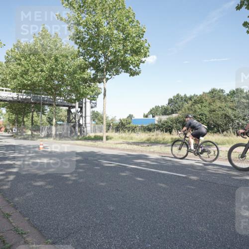 09.08.2026 - GEWOBA Citytriathlon Bremen Michael Burmester http://msf.ph/oto/9953703 09.08.2026 10:49:52 Radfahren 317, 410 meine-sportfotos.de