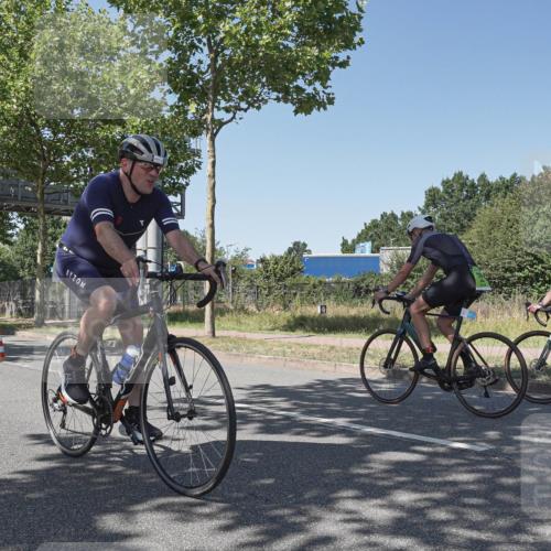 09.08.2026 - GEWOBA Citytriathlon Bremen Michael Burmester http://msf.ph/oto/9953732 09.08.2026 14:21:47 Radfahren 23, 195, 201, 358, 393, 423, 437, 442, 449 meine-sportfotos.de