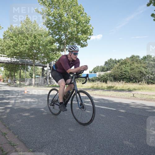 09.08.2026 - GEWOBA Citytriathlon Bremen Michael Burmester http://msf.ph/oto/9953767 09.08.2026 10:50:38 Radfahren 1, 7, 63, 83, 337, 350, 450, 470, 481, 482, 486, 526, 532 meine-sportfotos.de