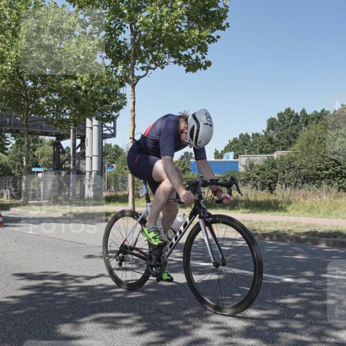 09.08.2026 - GEWOBA Citytriathlon Bremen Michael Burmester http://msf.ph/oto/9953770 09.08.2026 14:22:16 Radfahren 191, 212, 219, 241, 303, 311, 391, 432, 519 meine-sportfotos.de