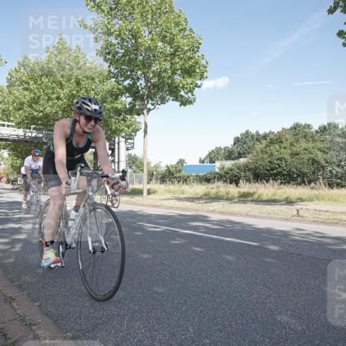 09.08.2026 - GEWOBA Citytriathlon Bremen Michael Burmester http://msf.ph/oto/9953771 09.08.2026 10:50:40 Radfahren 1, 7, 83, 337, 350, 450, 470, 481, 482, 486, 526, 532 meine-sportfotos.de