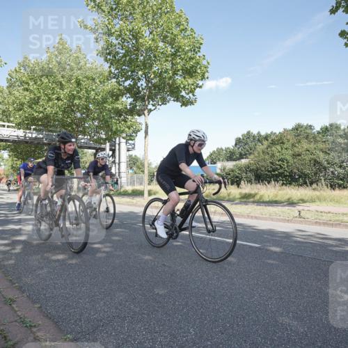 09.08.2026 - GEWOBA Citytriathlon Bremen Michael Burmester http://msf.ph/oto/9953781 09.08.2026 10:50:44 Radfahren 1, 7, 83, 137, 167, 313, 337, 450, 470, 481, 482, 486, 526, 532 meine-sportfotos.de