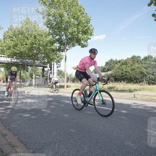 09.08.2026 - GEWOBA Citytriathlon Bremen Michael Burmester http://msf.ph/oto/9953805 09.08.2026 10:51:00 Radfahren 137, 167, 173, 313, 330, 344, 370, 452, 453, 493, 503 meine-sportfotos.de