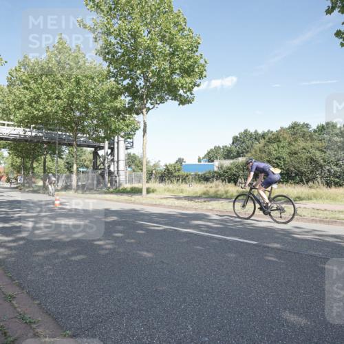09.08.2026 - GEWOBA Citytriathlon Bremen Michael Burmester http://msf.ph/oto/9953833 09.08.2026 10:51:19 Radfahren 311, 397, 456, 500 meine-sportfotos.de