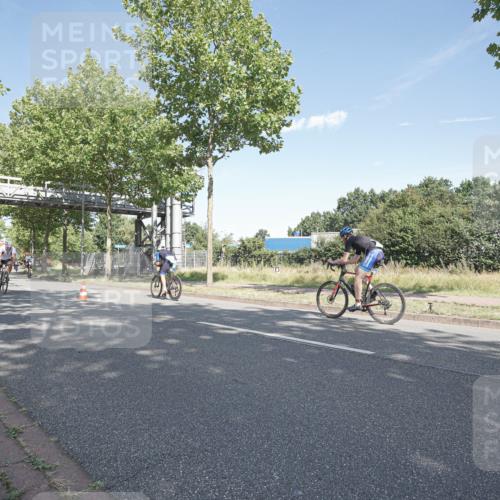 09.08.2026 - GEWOBA Citytriathlon Bremen Michael Burmester http://msf.ph/oto/9953841 09.08.2026 10:51:26 Radfahren 99, 324, 397, 456, 500 meine-sportfotos.de