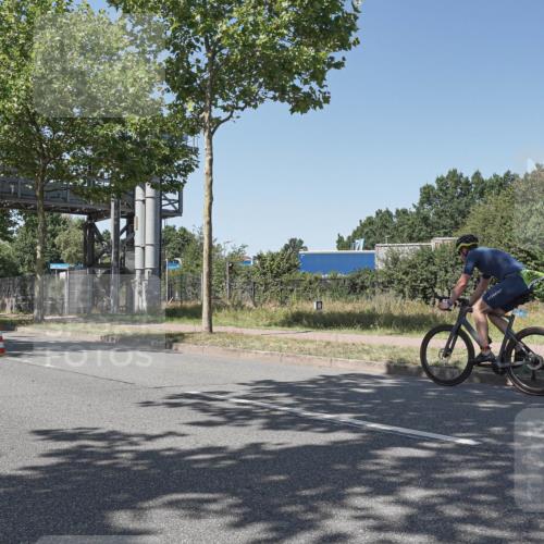 09.08.2026 - GEWOBA Citytriathlon Bremen Michael Burmester http://msf.ph/oto/9953898 09.08.2026 14:23:47 Radfahren 246, 248, 318, 332, 435, 471, 489, 494, 516 meine-sportfotos.de