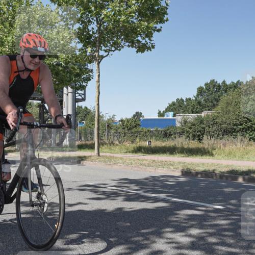 09.08.2026 - GEWOBA Citytriathlon Bremen Michael Burmester http://msf.ph/oto/9953911 09.08.2026 14:24:04 Radfahren 55, 246, 315, 430, 465, 468, 471, 472, 478 meine-sportfotos.de