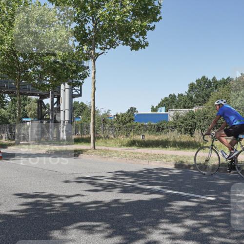 09.08.2026 - GEWOBA Citytriathlon Bremen Michael Burmester http://msf.ph/oto/9953969 09.08.2026 14:24:48 Radfahren 120, 141, 414, 460, 496, 499, 514 meine-sportfotos.de