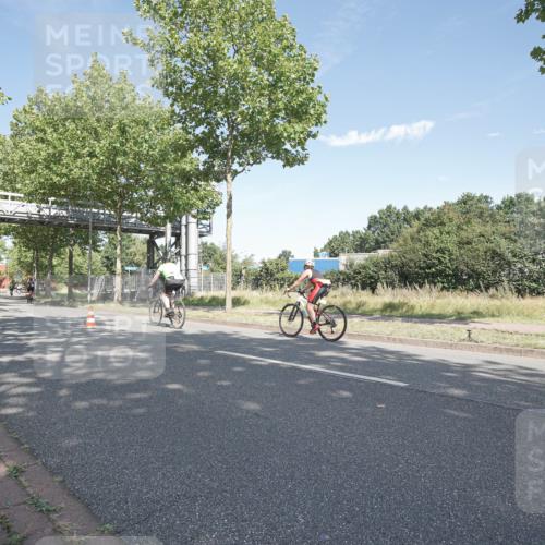 09.08.2026 - GEWOBA Citytriathlon Bremen Michael Burmester http://msf.ph/oto/9953990 09.08.2026 10:53:51 Radfahren 153, 193, 292, 367, 433, 492, 501 meine-sportfotos.de