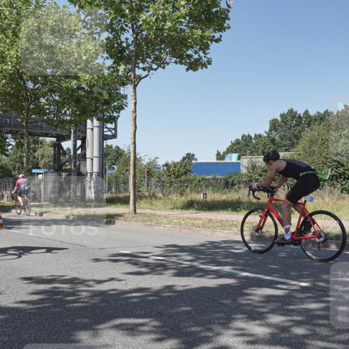 09.08.2026 - GEWOBA Citytriathlon Bremen Michael Burmester http://msf.ph/oto/9954017 09.08.2026 14:25:34 Radfahren 333, 518 meine-sportfotos.de