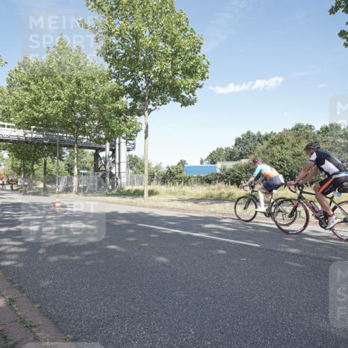 09.08.2026 - GEWOBA Citytriathlon Bremen Michael Burmester http://msf.ph/oto/9954020 09.08.2026 10:54:16 Radfahren 223, 247 meine-sportfotos.de