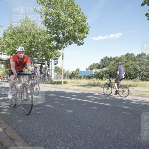 09.08.2026 - GEWOBA Citytriathlon Bremen Michael Burmester http://msf.ph/oto/9954024 09.08.2026 10:54:23 Radfahren 13, 33, 87, 111, 223, 331, 436, 509 meine-sportfotos.de