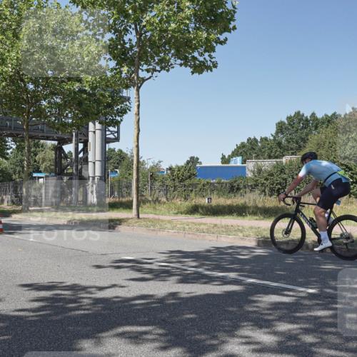 09.08.2026 - GEWOBA Citytriathlon Bremen Michael Burmester http://msf.ph/oto/9954029 09.08.2026 14:25:46 Radfahren 78, 140, 184, 185, 189, 445, 464 meine-sportfotos.de