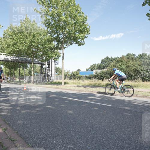 09.08.2026 - GEWOBA Citytriathlon Bremen Michael Burmester http://msf.ph/oto/9954032 09.08.2026 10:54:28 Radfahren 13, 17, 33, 87, 111, 223, 331, 436, 467, 490, 509, 514 meine-sportfotos.de