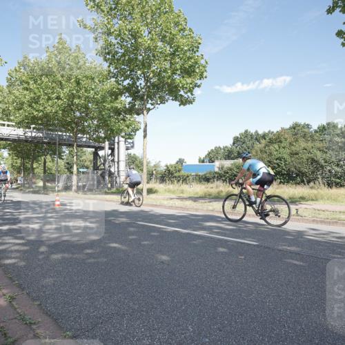 09.08.2026 - GEWOBA Citytriathlon Bremen Michael Burmester http://msf.ph/oto/9954069 09.08.2026 10:54:58 Radfahren 37, 135, 201, 207, 303, 390, 444, 476, 513, 530 meine-sportfotos.de