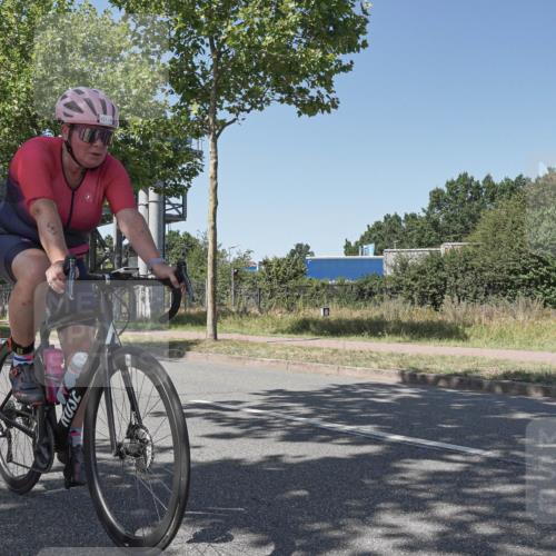 09.08.2026 - GEWOBA Citytriathlon Bremen Michael Burmester http://msf.ph/oto/9954075 09.08.2026 14:26:27 Radfahren 16, 29, 32, 51, 176, 408, 497 meine-sportfotos.de