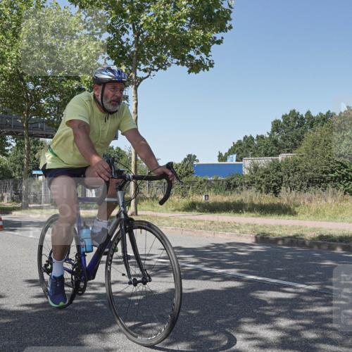 09.08.2026 - GEWOBA Citytriathlon Bremen Michael Burmester http://msf.ph/oto/9954111 09.08.2026 14:27:13 Radfahren 1, 59, 156, 427, 447, 461 meine-sportfotos.de