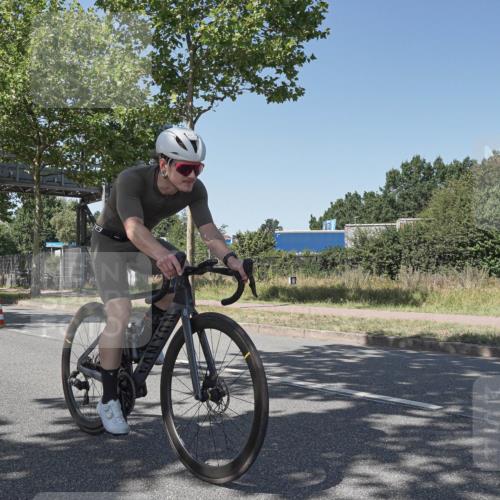 09.08.2026 - GEWOBA Citytriathlon Bremen Michael Burmester http://msf.ph/oto/9954191 09.08.2026 14:28:34 Radfahren 11, 77, 119, 155, 168 meine-sportfotos.de