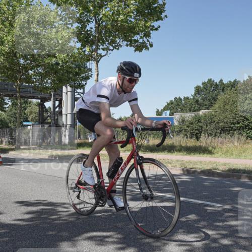 09.08.2026 - GEWOBA Citytriathlon Bremen Michael Burmester http://msf.ph/oto/9954197 09.08.2026 14:28:45 Radfahren 11, 50, 77, 109, 124, 155, 350 meine-sportfotos.de