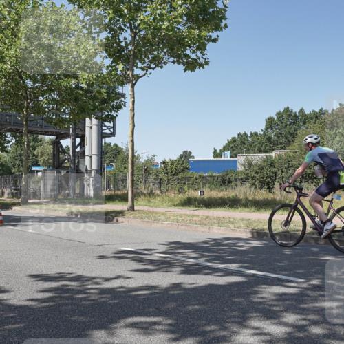 09.08.2026 - GEWOBA Citytriathlon Bremen Michael Burmester http://msf.ph/oto/9954254 09.08.2026 14:29:37 Radfahren 35, 123, 143, 144, 294 meine-sportfotos.de