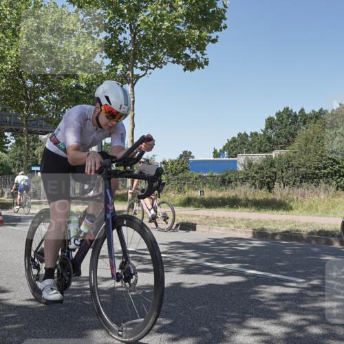 09.08.2026 - GEWOBA Citytriathlon Bremen Michael Burmester http://msf.ph/oto/9954262 09.08.2026 14:29:41 Radfahren 123, 143, 144, 164, 294, 418 meine-sportfotos.de