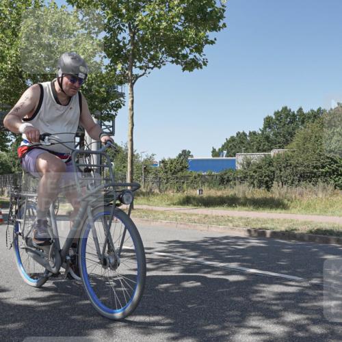 09.08.2026 - GEWOBA Citytriathlon Bremen Michael Burmester http://msf.ph/oto/9954283 09.08.2026 14:29:56 Radfahren 164, 418, 469, 512 meine-sportfotos.de