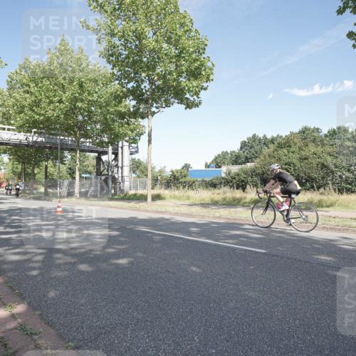 09.08.2026 - GEWOBA Citytriathlon Bremen Michael Burmester http://msf.ph/oto/9954292 09.08.2026 10:59:55 Radfahren 49 meine-sportfotos.de