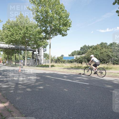 09.08.2026 - GEWOBA Citytriathlon Bremen Michael Burmester http://msf.ph/oto/9954302 09.08.2026 11:00:19 Radfahren  meine-sportfotos.de