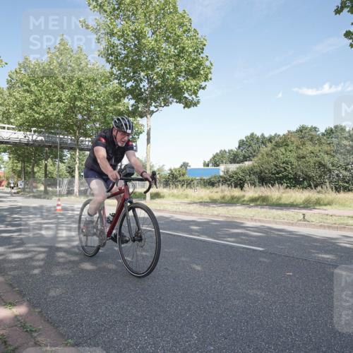 09.08.2026 - GEWOBA Citytriathlon Bremen Michael Burmester http://msf.ph/oto/9954323 09.08.2026 11:00:48 Radfahren 69, 73, 127, 161, 165, 435 meine-sportfotos.de