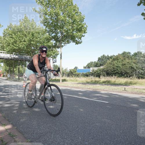 09.08.2026 - GEWOBA Citytriathlon Bremen Michael Burmester http://msf.ph/oto/9954331 09.08.2026 11:00:56 Radfahren 69, 77, 435 meine-sportfotos.de