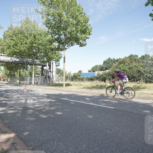 09.08.2026 - GEWOBA Citytriathlon Bremen Michael Burmester http://msf.ph/oto/9954373 09.08.2026 11:02:59 Radfahren 11, 485 meine-sportfotos.de