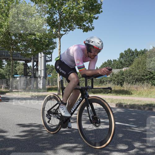 09.08.2026 - GEWOBA Citytriathlon Bremen Michael Burmester http://msf.ph/oto/9954390 09.08.2026 14:31:38 Radfahren 3, 24, 52, 70, 346 meine-sportfotos.de
