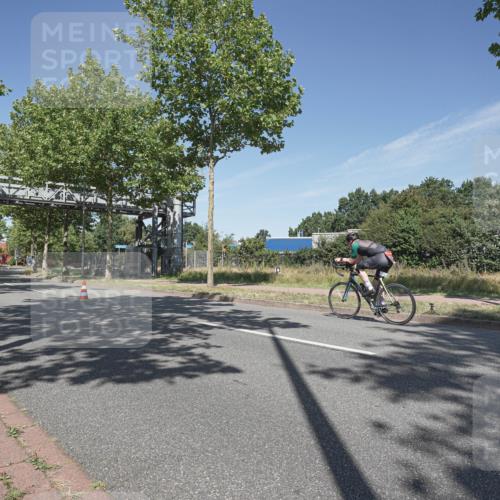 09.08.2026 - GEWOBA Citytriathlon Bremen Michael Burmester http://msf.ph/oto/9954475 09.08.2026 12:03:29 Radfahren 657 meine-sportfotos.de