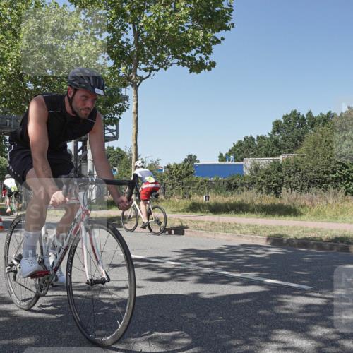 09.08.2026 - GEWOBA Citytriathlon Bremen Michael Burmester http://msf.ph/oto/9954517 09.08.2026 14:33:27 Radfahren 17, 86, 158, 179, 180, 232, 263, 265, 308, 395 meine-sportfotos.de