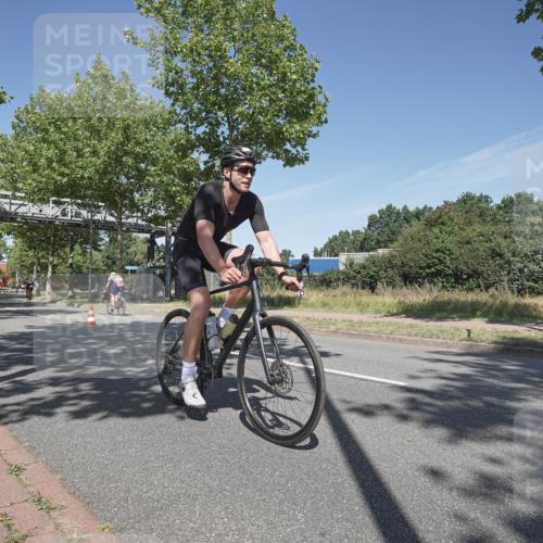 09.08.2026 - GEWOBA Citytriathlon Bremen Michael Burmester http://msf.ph/oto/9954528 09.08.2026 12:05:40 Radfahren 541, 562, 623, 695, 696, 757, 1110 meine-sportfotos.de