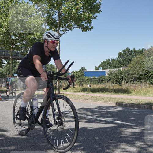 09.08.2026 - GEWOBA Citytriathlon Bremen Michael Burmester http://msf.ph/oto/9954533 09.08.2026 14:33:34 Radfahren 17, 38, 74, 86, 158, 179, 218, 232, 263, 308, 395, 470 meine-sportfotos.de