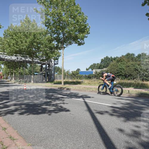 09.08.2026 - GEWOBA Citytriathlon Bremen Michael Burmester http://msf.ph/oto/9954544 09.08.2026 12:06:12 Radfahren 559, 664, 687 meine-sportfotos.de